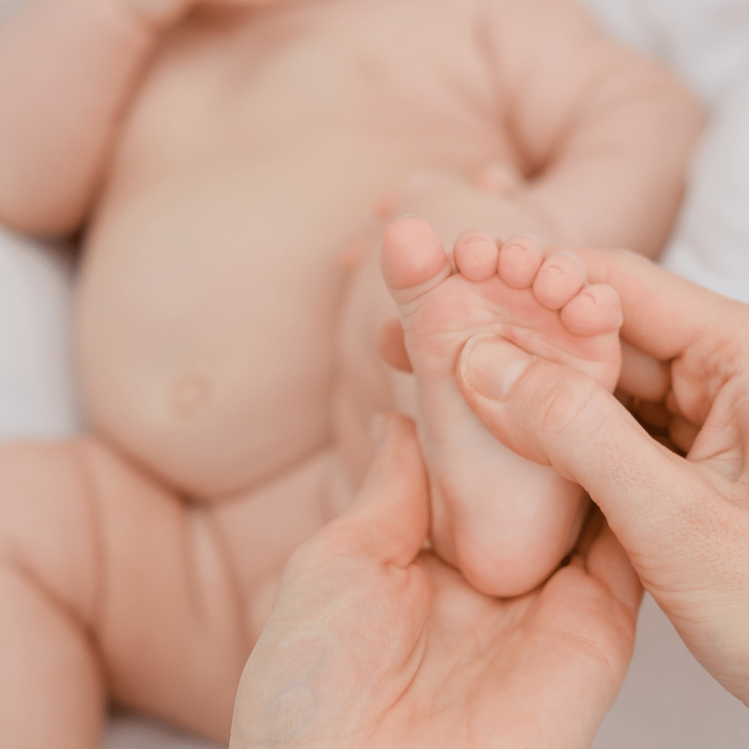 massage plantaire bébé